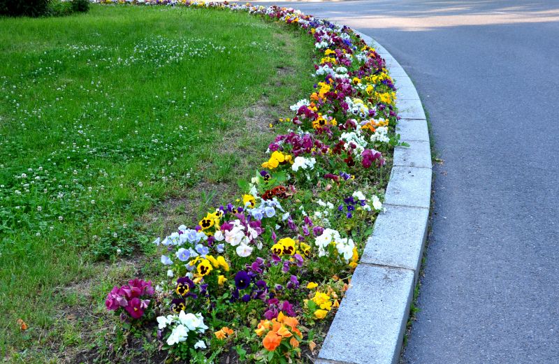 Flowerbed Edging Installation